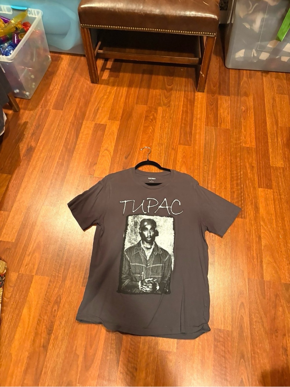 Old Navy Gray Tupac Graphic Short Sleeve Tee